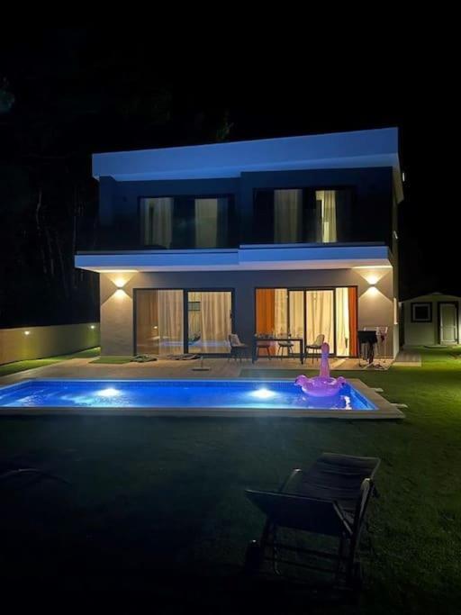 Villa Sara Juršići Dış mekan fotoğraf